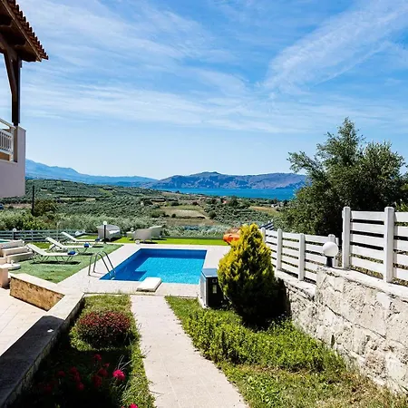 Nereid Villa, With Heated Pool & Spawhirlpool, Bbq, By Thinkvilla Episzkopí