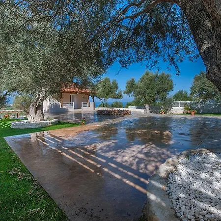 Nereid Villa, With Heated Pool & Spawhirlpool, Bbq, By Thinkvilla *